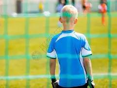 郑钦文阳光,赛意外崛起,红土赛场惋,乐竞体育官网,LEJIN,Sports,足球直播,篮球赛事,体育高清,NBA直播