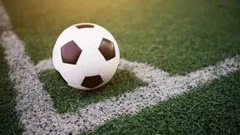 湖人进攻过度依赖裁判吹罚，无犯规将陷入困境